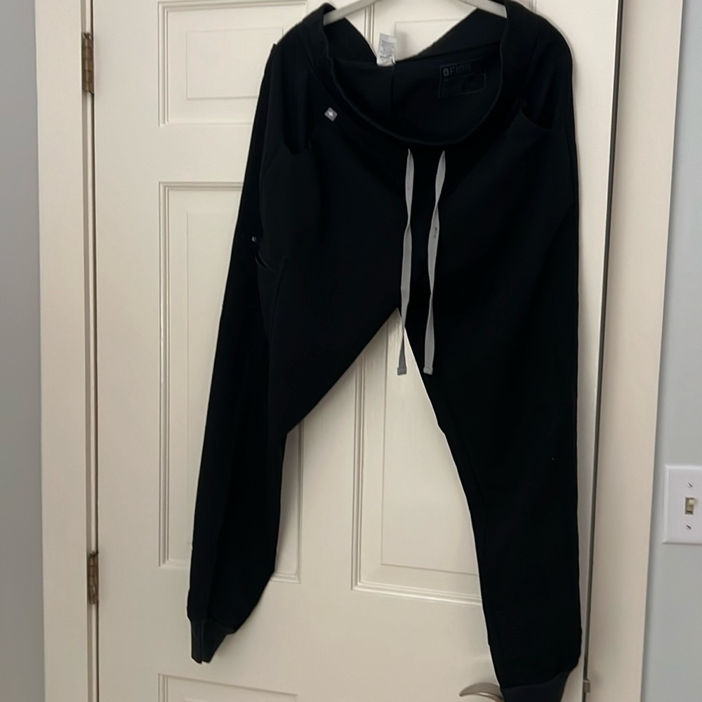 Black jogger figs pant